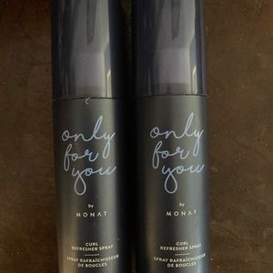 Monat curl refresher spray